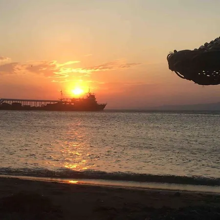 Nihalimo'nun Yeri Akvaryum Ev Сasa de vacaciones Marmara Adasi